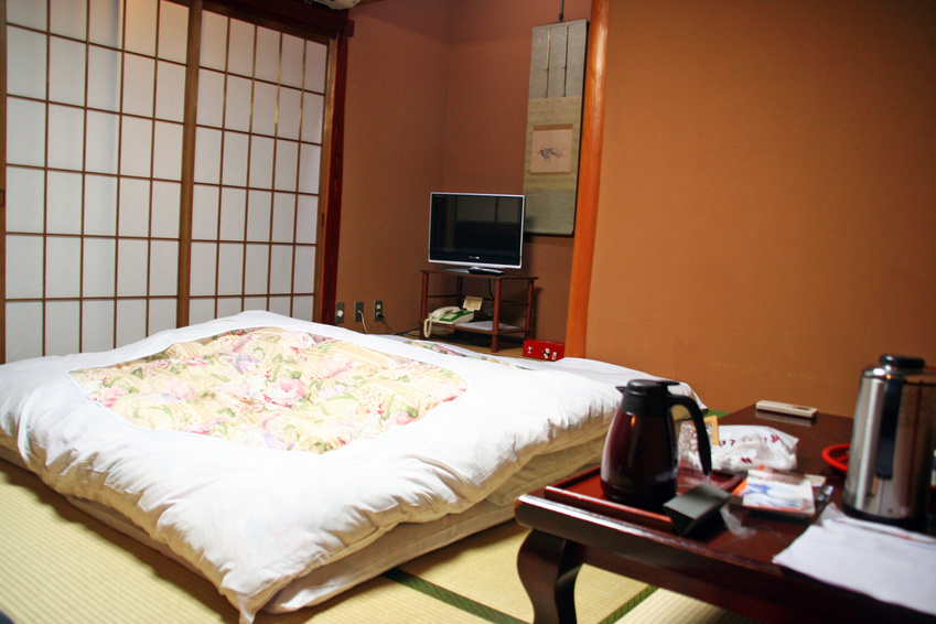 Chambre avec une cloison japonaise